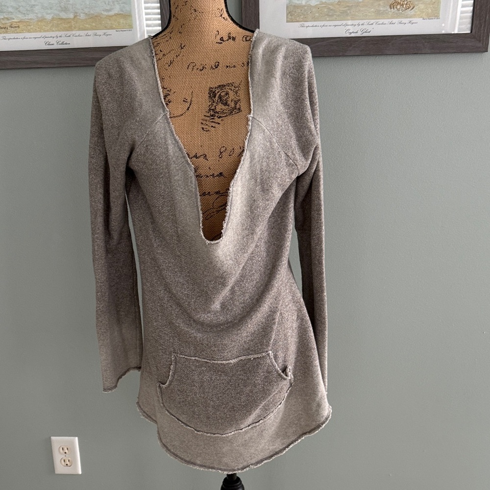 Off the shoulder lightweight seater